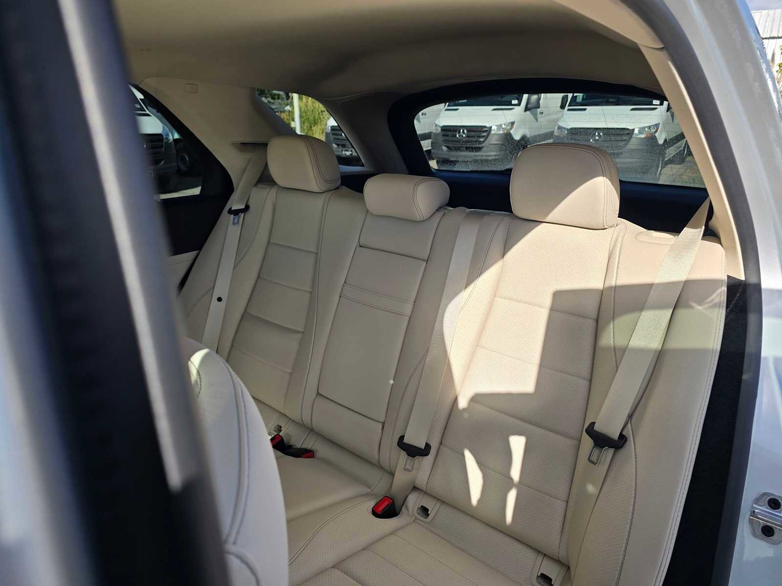 Used 2021 Mercedes-Benz GLE 350 4MATIC image 19