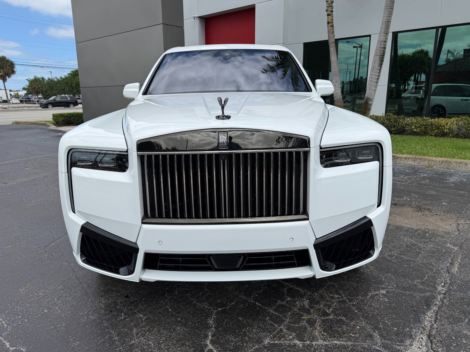 Used 2025 Rolls-Royce Cullinan Black Badge image 7