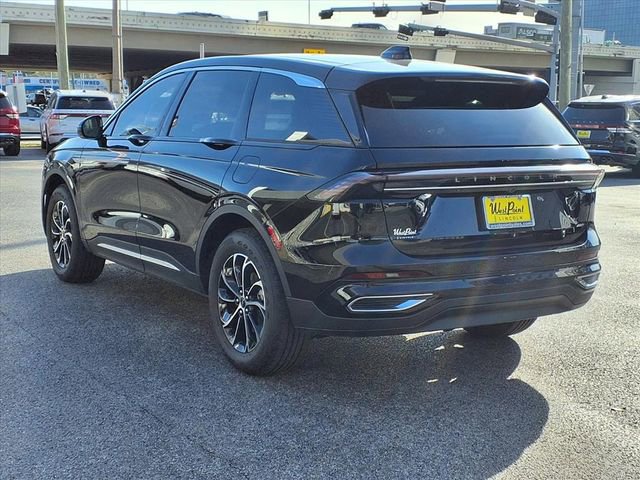 New 2026 Lincoln Nautilus Premier image 4