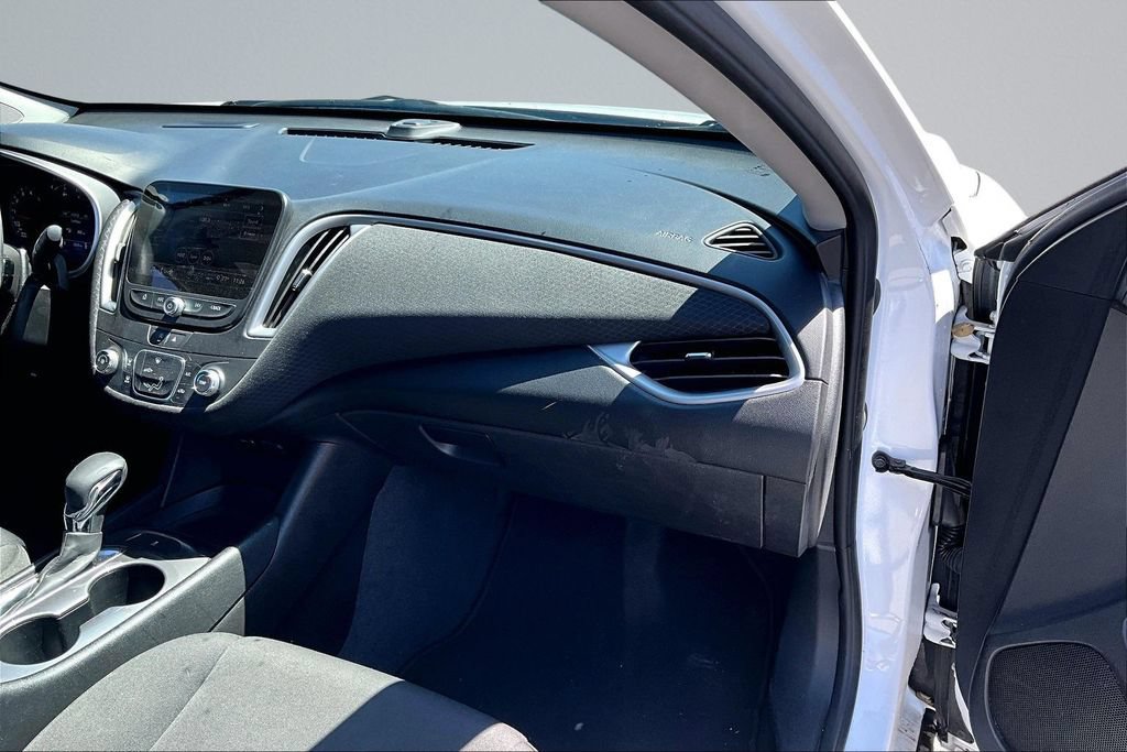 Used 2024 Chevrolet Malibu LS FWD image 11