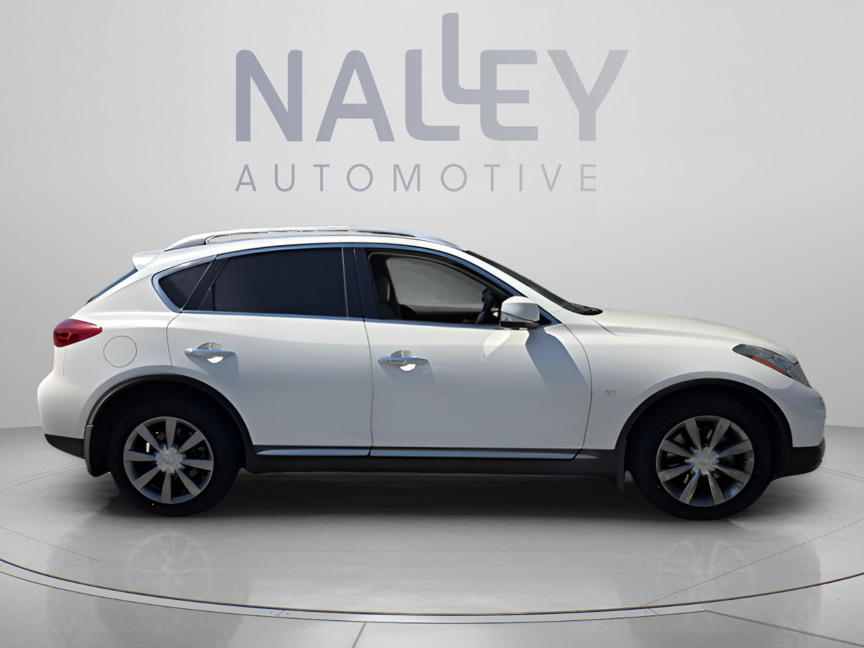 Used 2017 INFINITI QX50 AWD w/ Premium Plus Package image 6