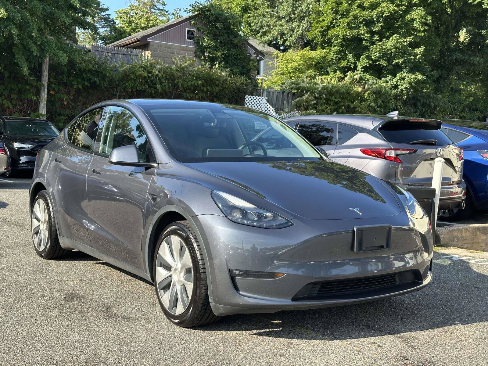 Used 2023 Tesla Model Y Long Range AWD/4WD image 4