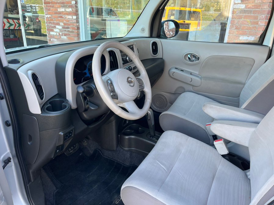 Used 2013 Nissan Cube 1.8 S w/ Interior Designer Pkg FWD image 6