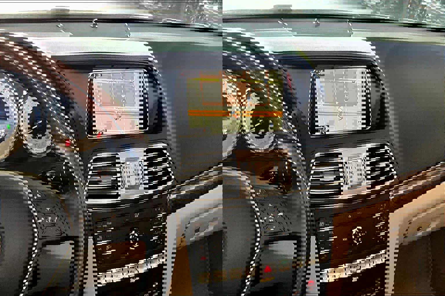 Used 2016 Mercedes-Benz E 400 Cabriolet image 6