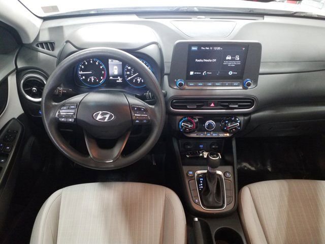 Used 2022 Hyundai Kona SEL image 3