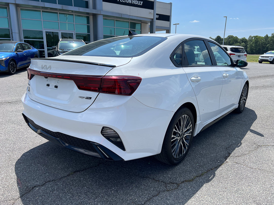 Used 2022 Kia Forte GT-Line FWD image 6