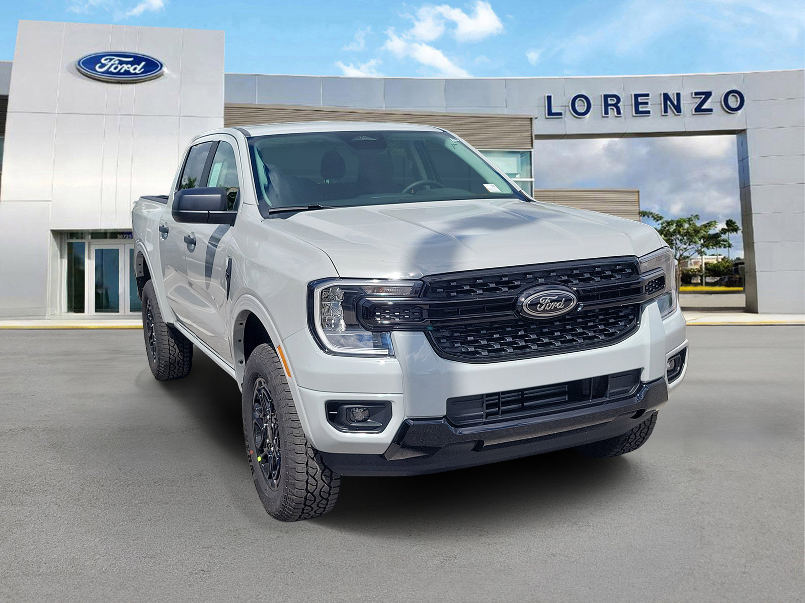 New 2026 Ford Ranger XLT w/ Black Appearance Package RWD image 3