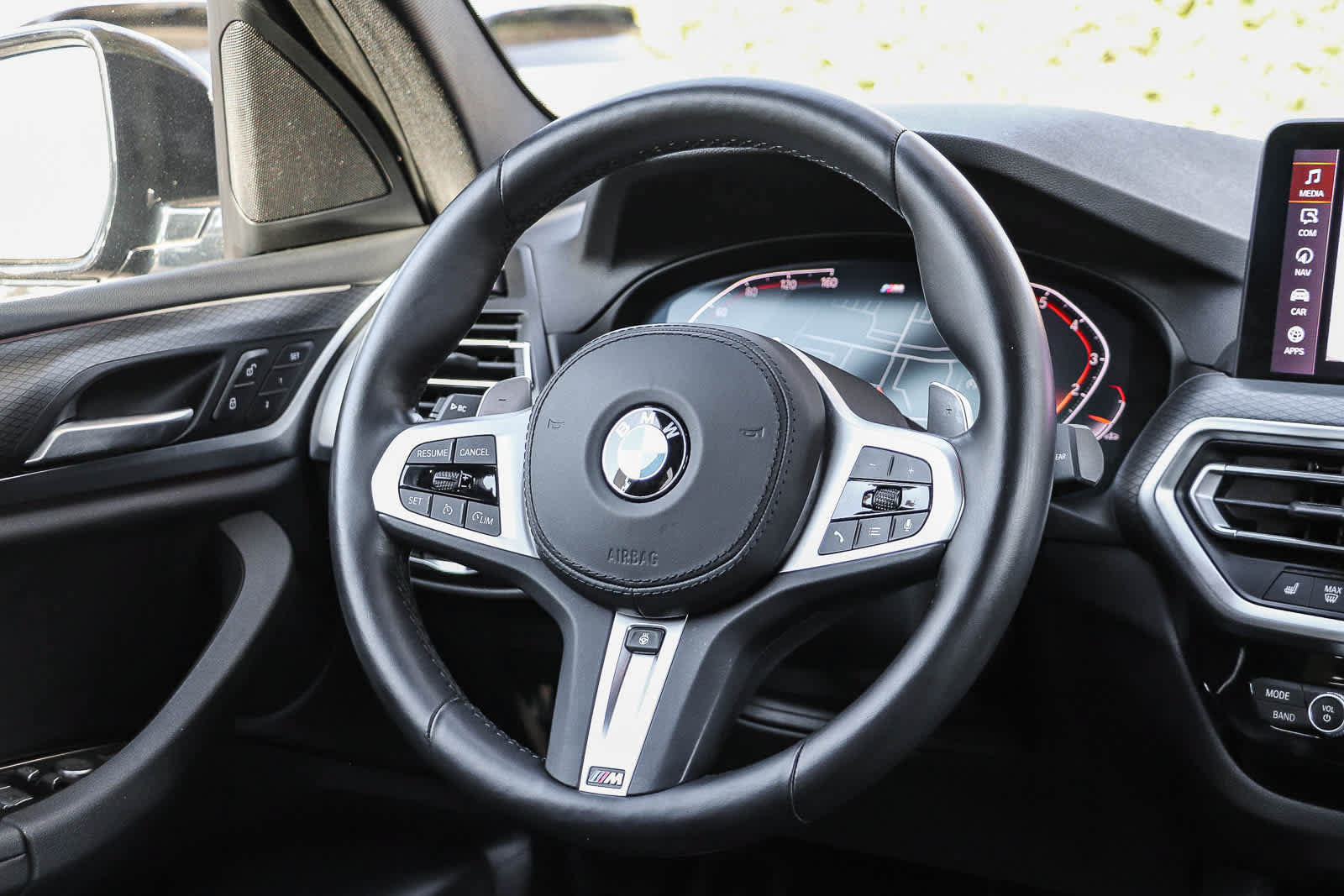 Used 2022 BMW X3 sDrive30i w/ M Sport Package RWD image 16