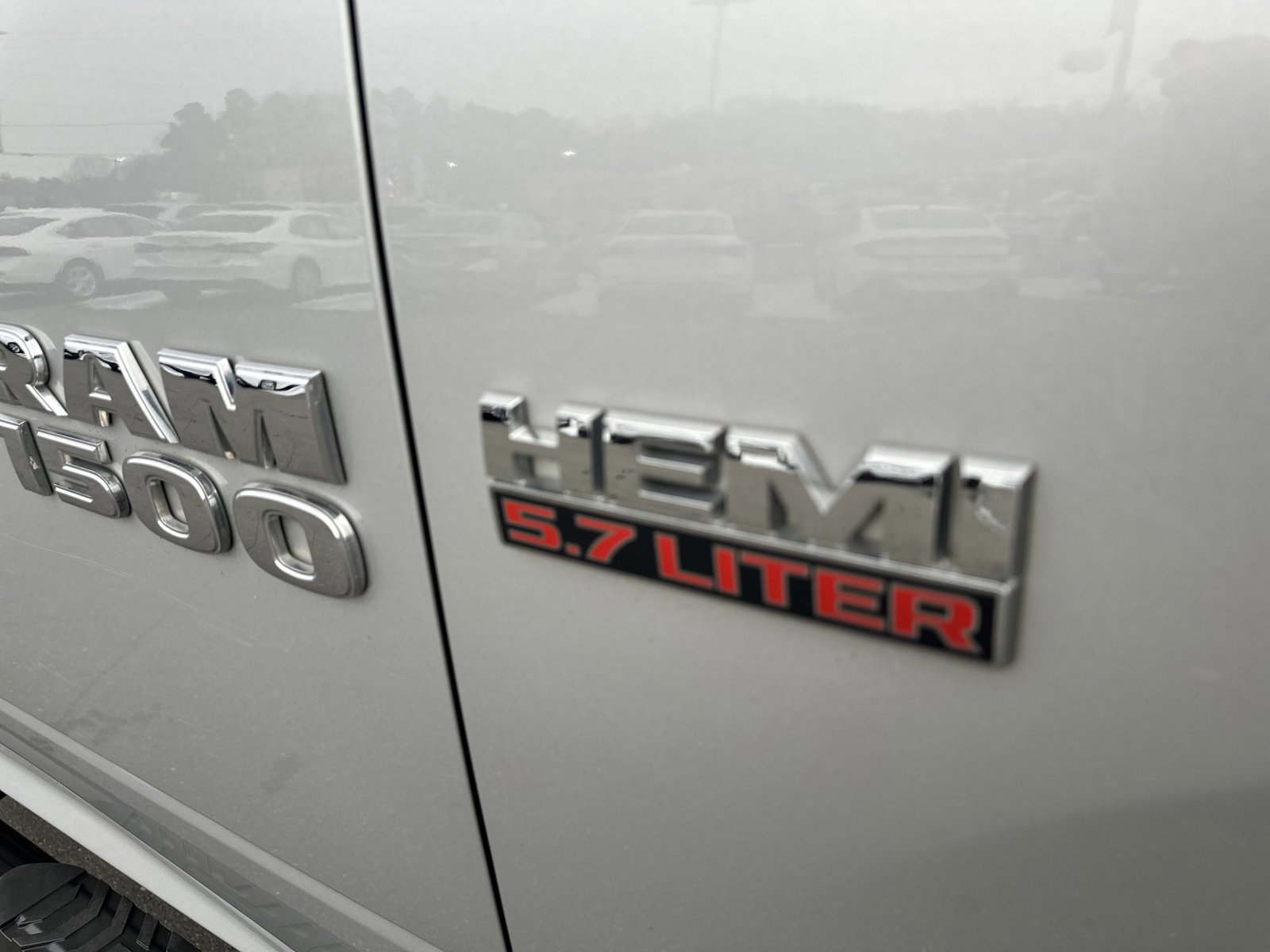 Used 2015 RAM 1500 Express image 29