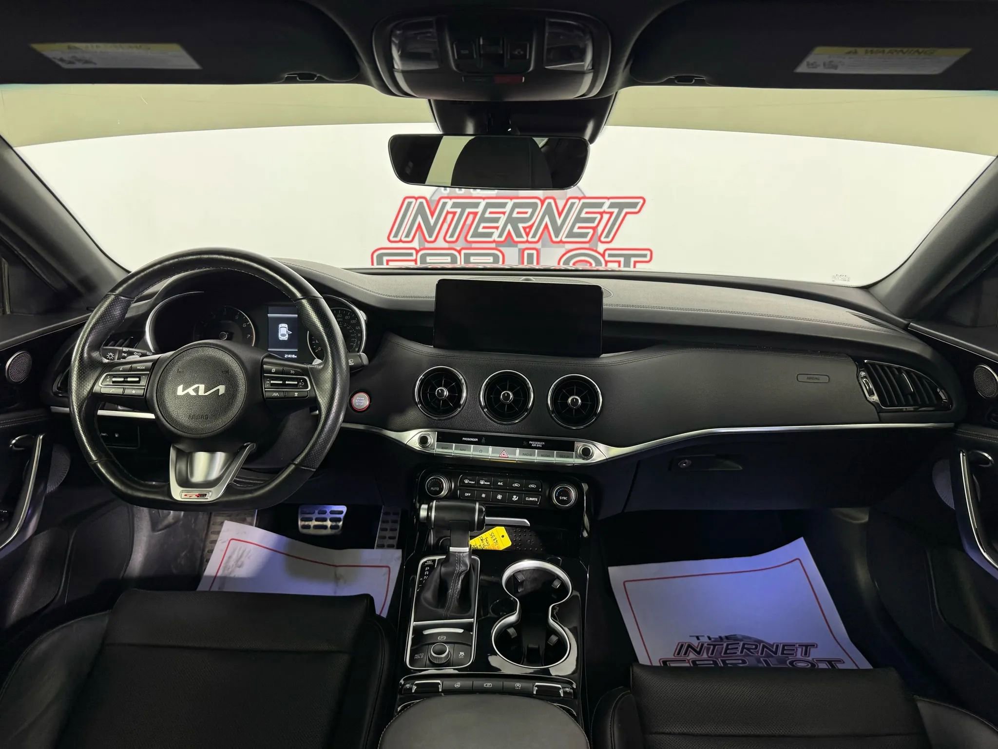 Used 2022 Kia Stinger GT-Line w/ Sun & Sound Package image 11