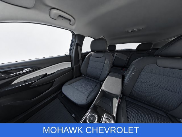 Used 2024 Chevrolet Trax LT w/ Driver Confidence Package FWD image 14