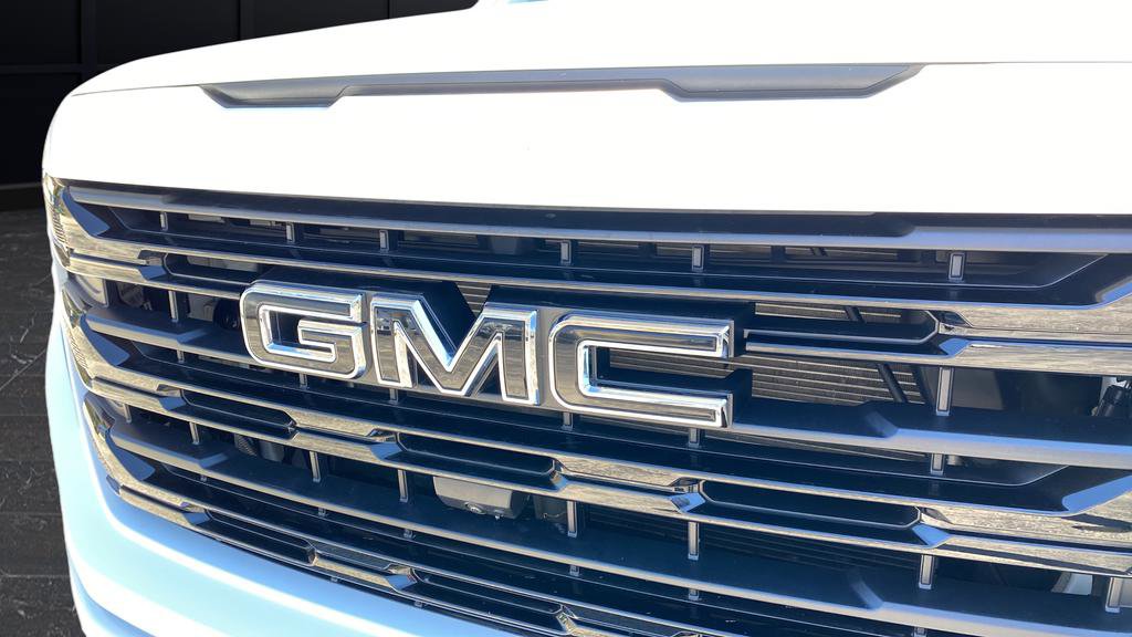 Used 2024 GMC Sierra 1500 Elevation w/ Elevation Premium Package AWD/4WD image 46