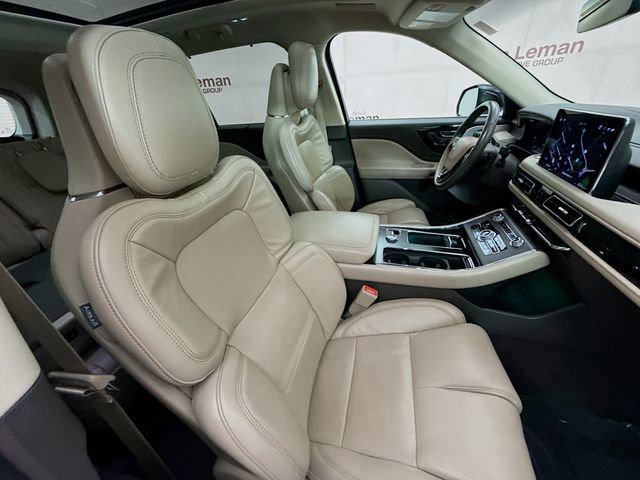 Used 2023 Lincoln Aviator Reserve w/ Equipment Group 201A image 31
