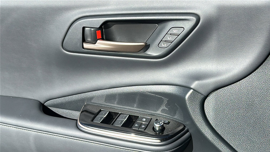 Certified 2026 Toyota Crown Platinum image 22