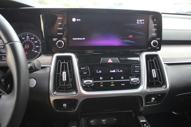 Used 2022 Kia Sorento S AWD/4WD image 4