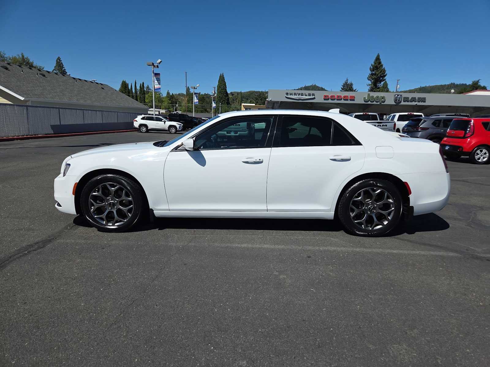 Used 2017 Chrysler 300 S w/ 300S Premium Group AWD/4WD image 11