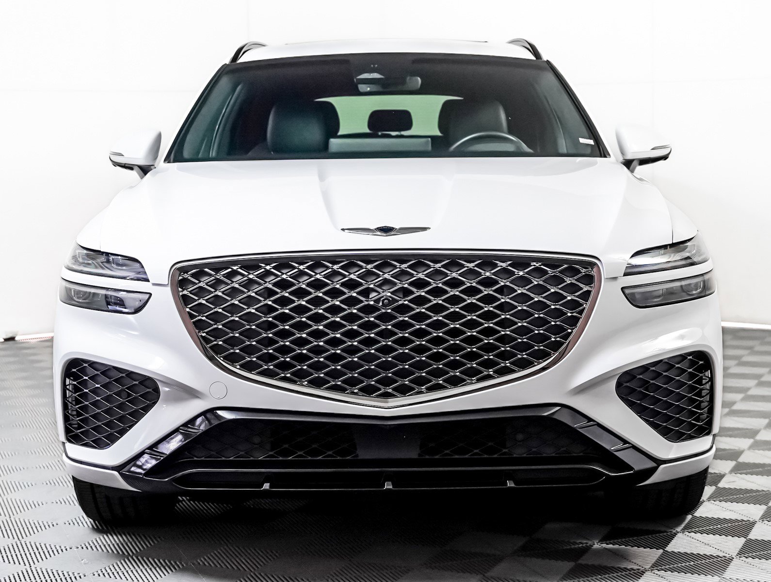 Used 2022 Genesis GV70 3.5T Sport w/ Sport Prestige Package image 9