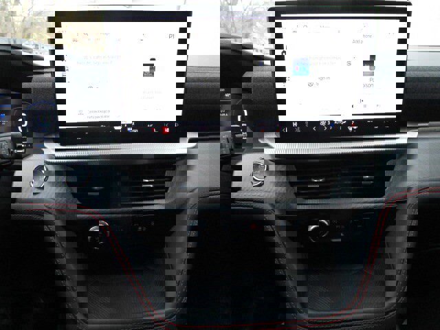 Used 2025 Ford Explorer ST-Line image 19