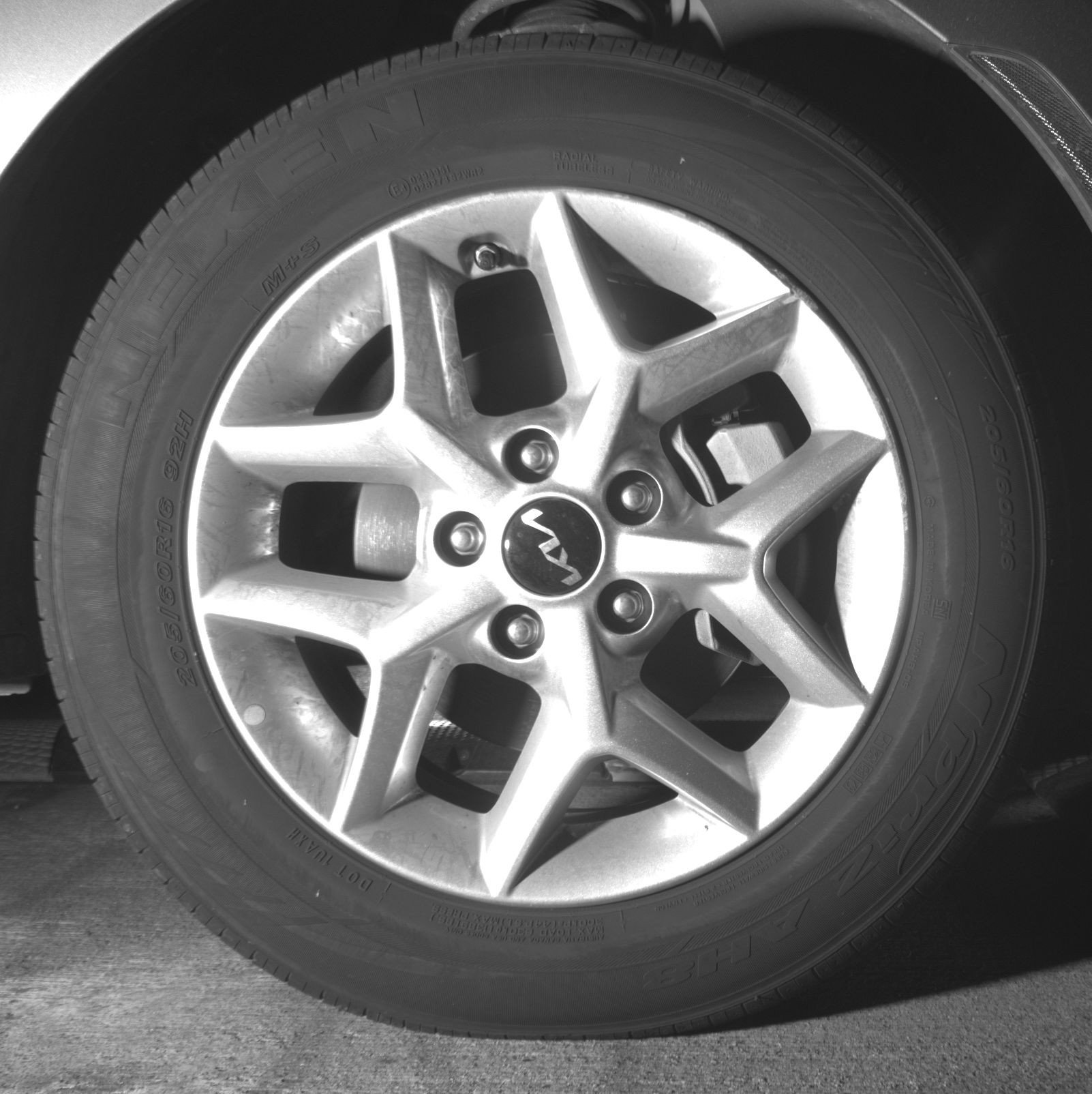 Used 2025 Kia Soul LX w/ LX Technology Package FWD image 13