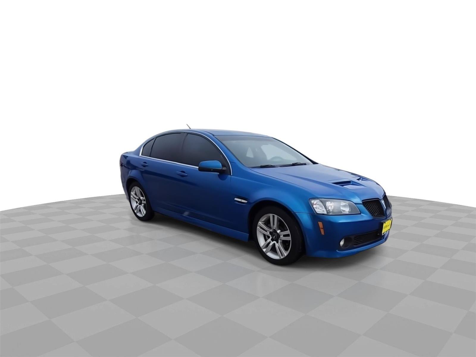 Used 2009 Pontiac G8 w/ Premium Package RWD image 2