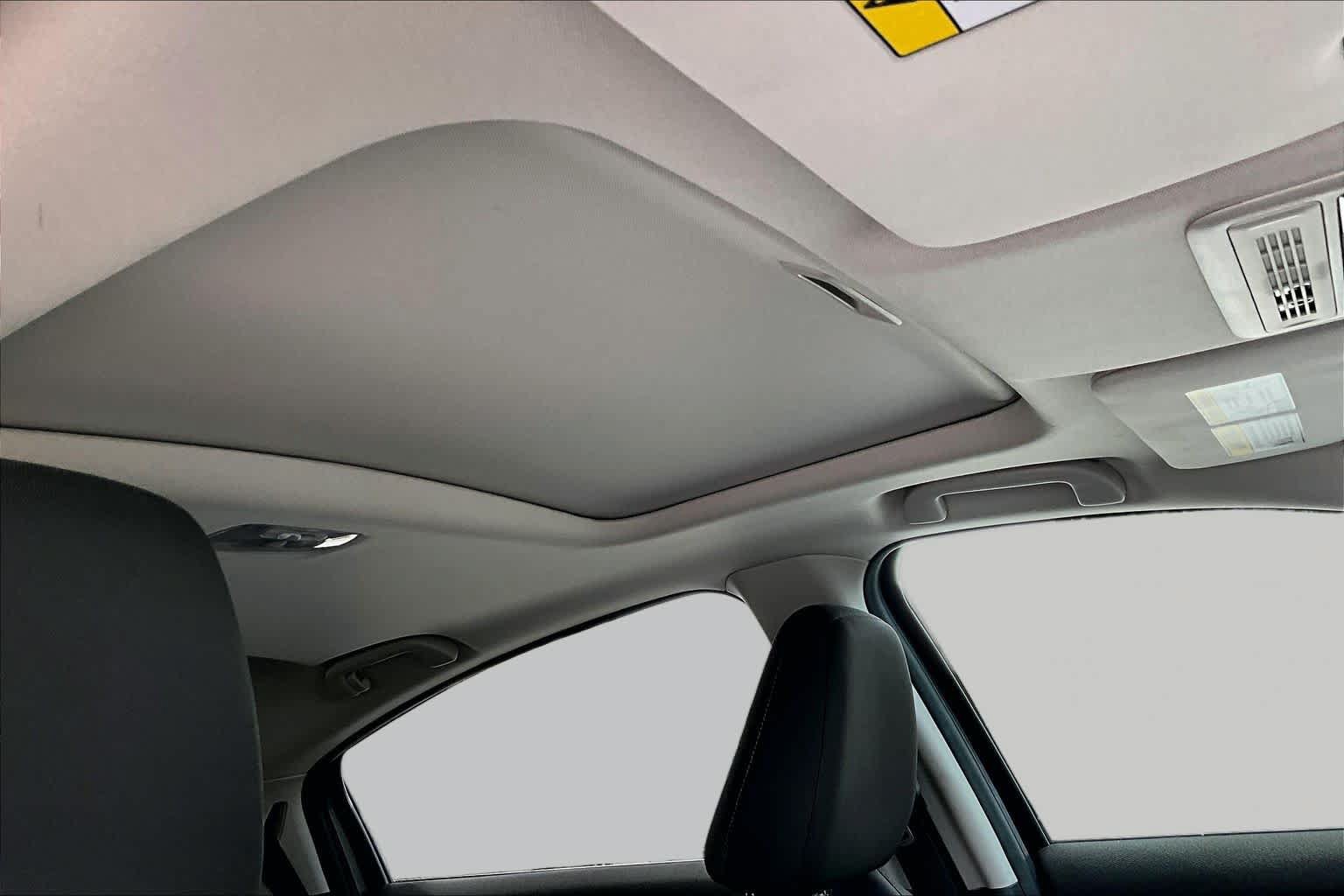 Used 2022 Honda HR-V EX image 13