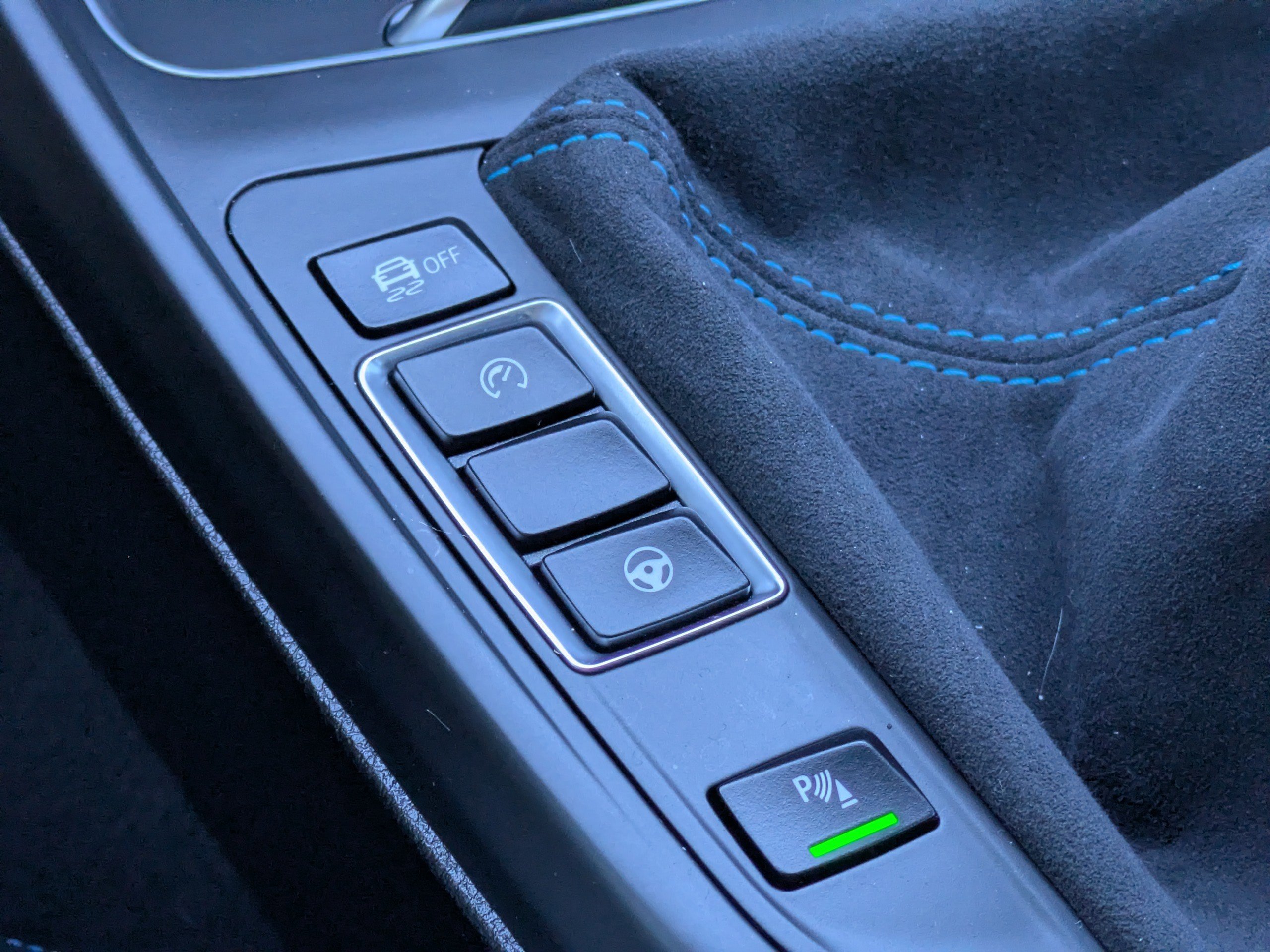 Used 2021 BMW M2 Competition w/ Executive Package image 27