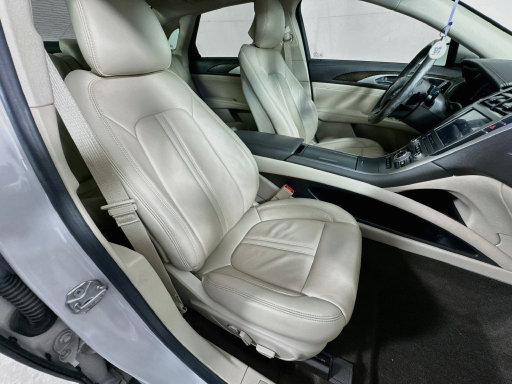 Used 2019 Lincoln MKZ Reserve w/ Reserve Plus Package FWD image 36