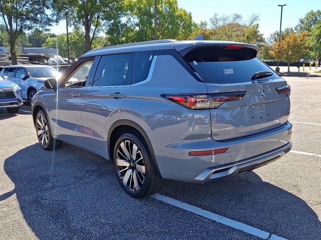 New 2025 Mitsubishi Outlander SEL image 3