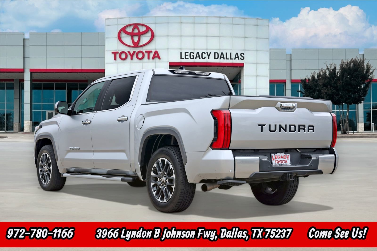 Used 2023 Toyota Tundra Limited w/ Power Package RWD image 7