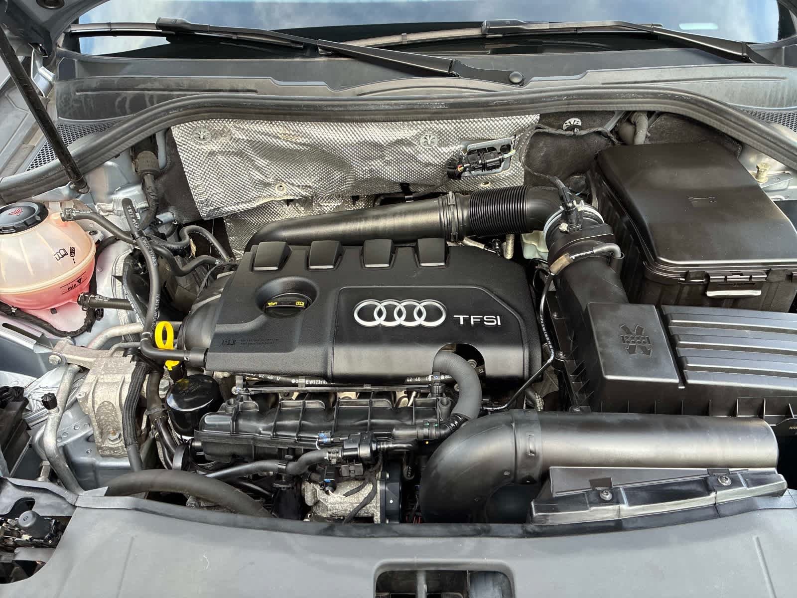Used 2018 Audi Q3 2.0T Premium Plus w/ Premium Plus Package AWD/4WD image 13
