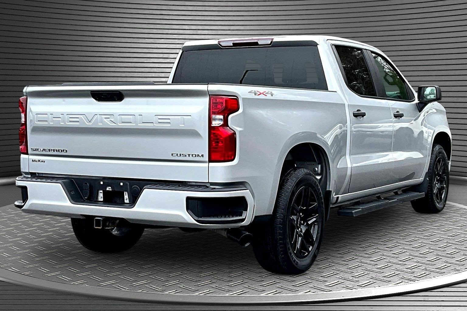 Used 2022 Chevrolet Silverado 1500 Custom AWD/4WD image 6