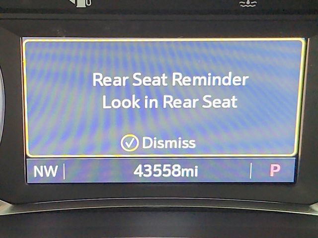 Used 2023 GMC Acadia AT4 w/ Trailering Package AWD/4WD image 23