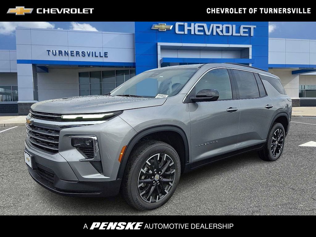 New 2026 Chevrolet Traverse LT w/ Sun and Wheel Package