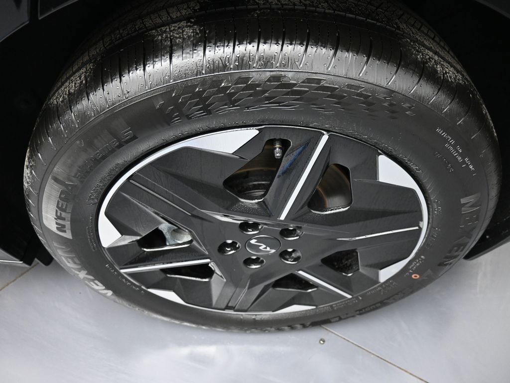 New 2025 Kia EV6 Wind image 15