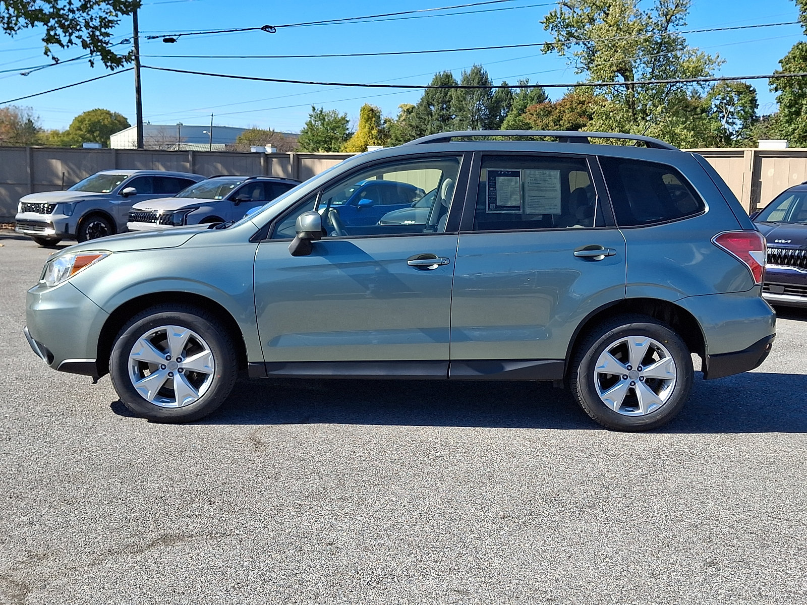 Used 2015 Subaru Forester 2.5i Premium w/ Popular Package #2 AWD/4WD image 8