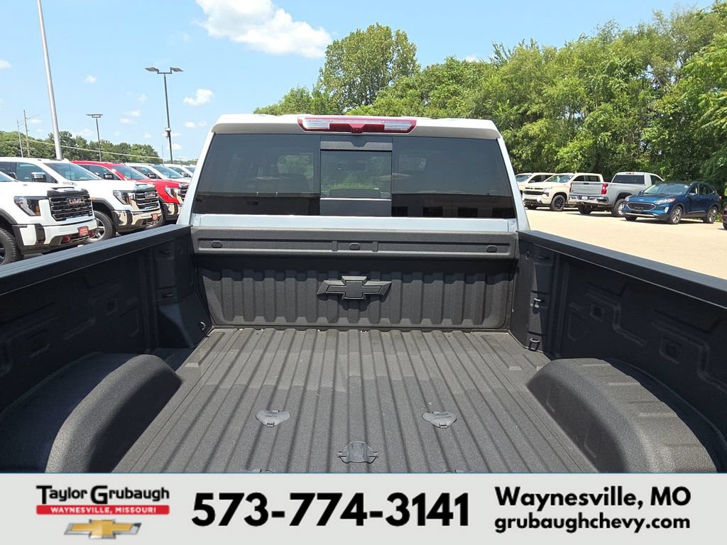 Used 2023 Chevrolet Silverado 3500 LTZ w/ LTZ Plus Package AWD/4WD image 8
