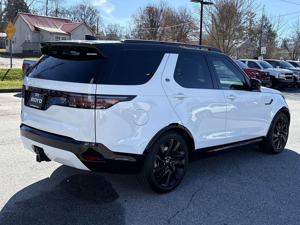 Used 2023 Land Rover Discovery S R-Dynamic image 9