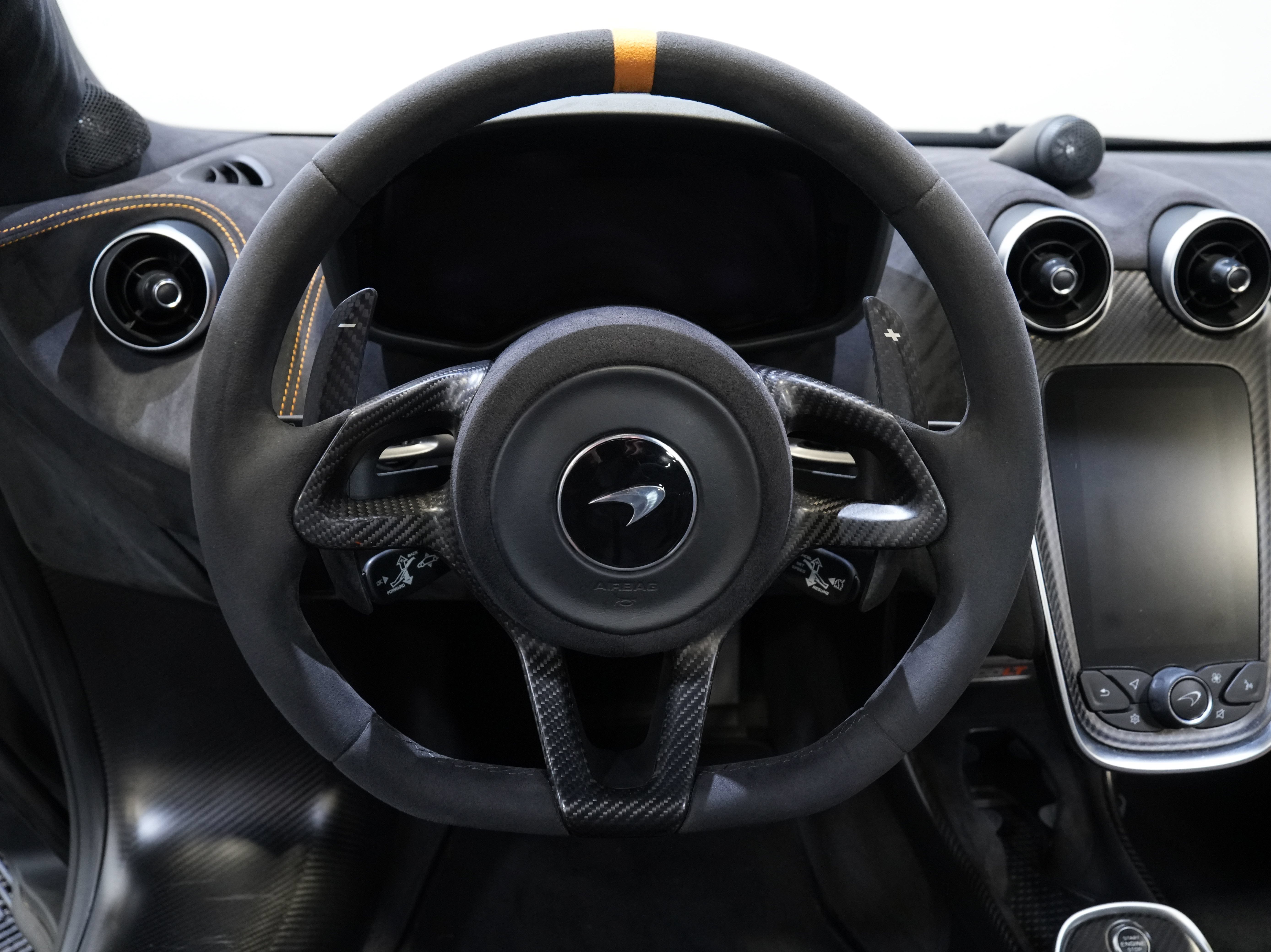 Used 2020 McLaren 600LT Spider RWD image 41