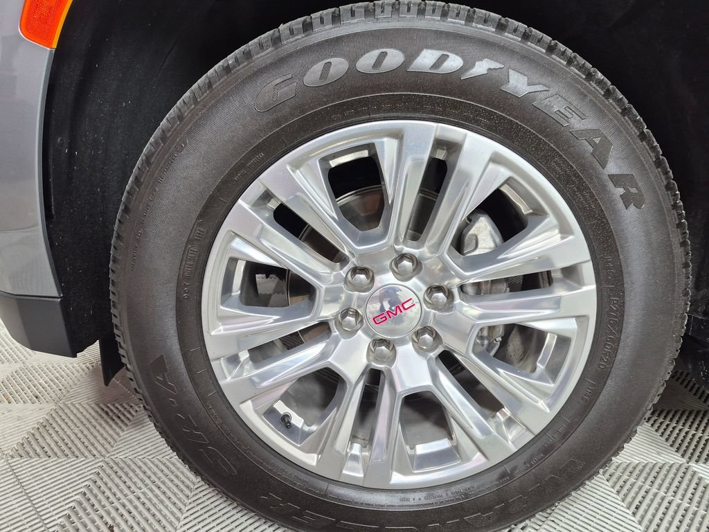 Used 2021 GMC Yukon Denali RWD image 31