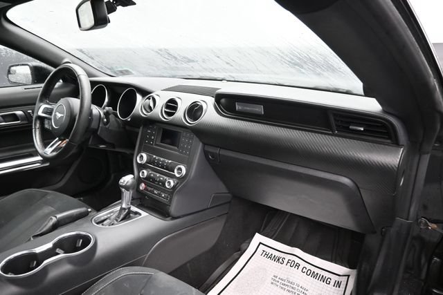Used 2019 Ford Mustang Coupe RWD image 8