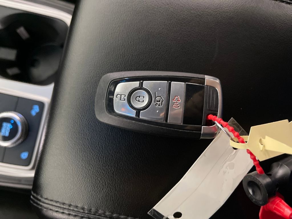 Used 2021 Ford Explorer XLT image 26