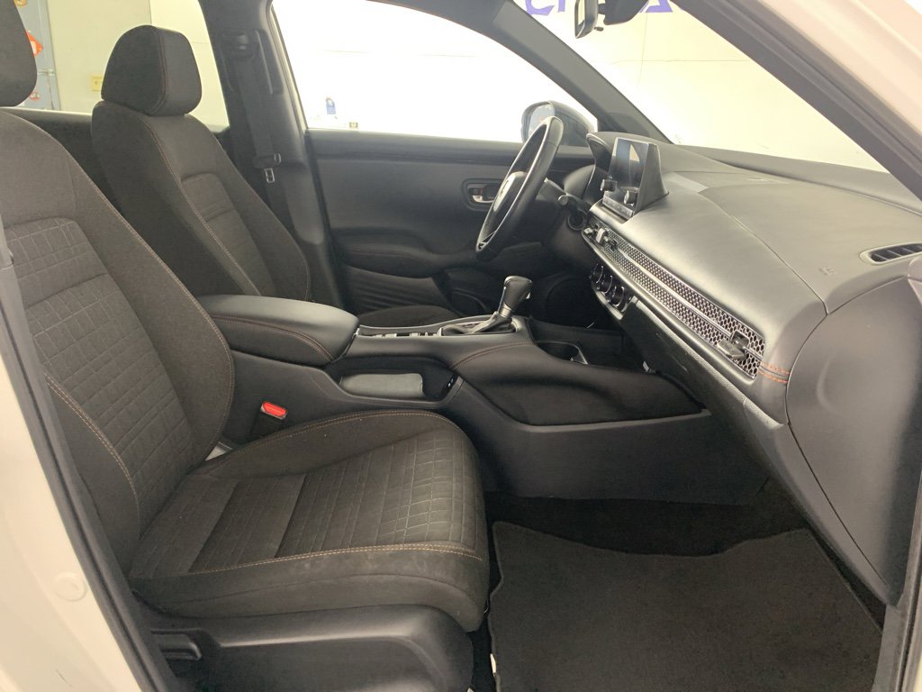 Used 2025 Honda HR-V Sport image 40