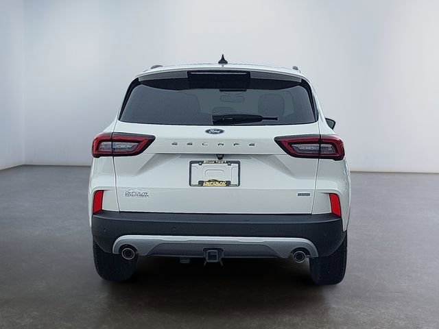 Used 2024 Ford Escape SE w/ PHEV Premium Package image 4