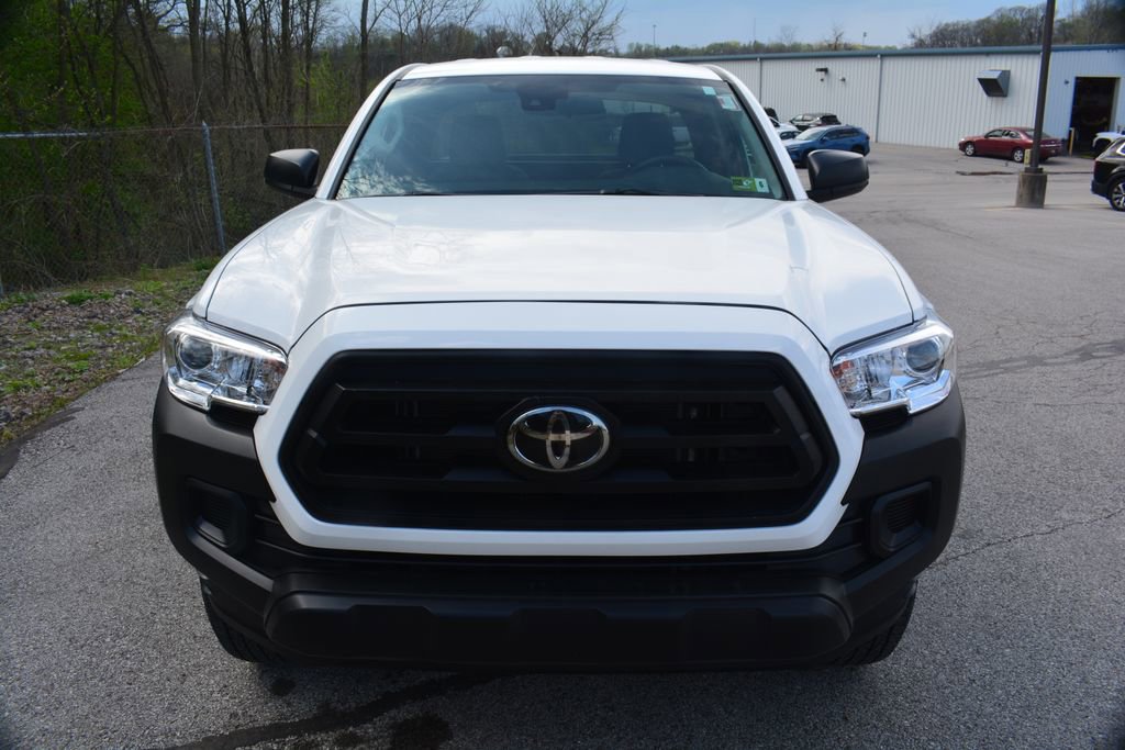 Used 2023 Toyota Tacoma SR RWD image 2