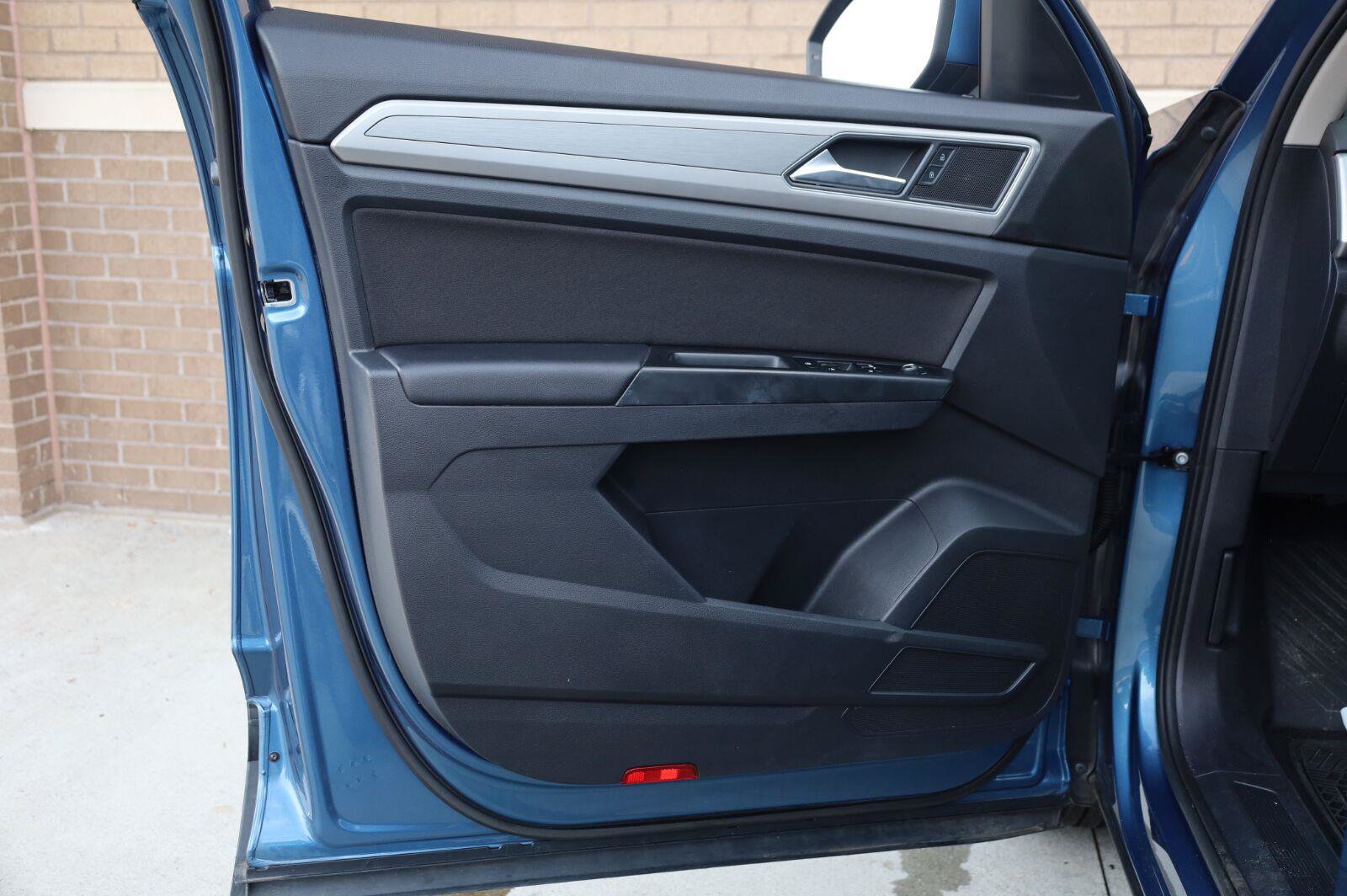 Used 2019 Volkswagen Atlas S FWD image 12