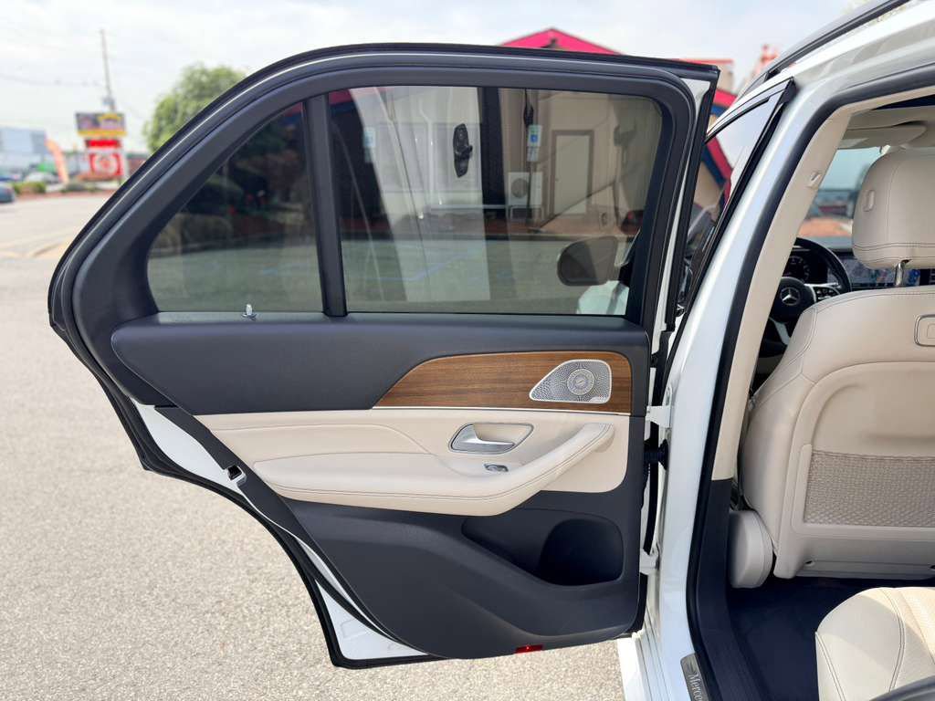 Used 2020 Mercedes-Benz GLE 350 4MATIC image 24