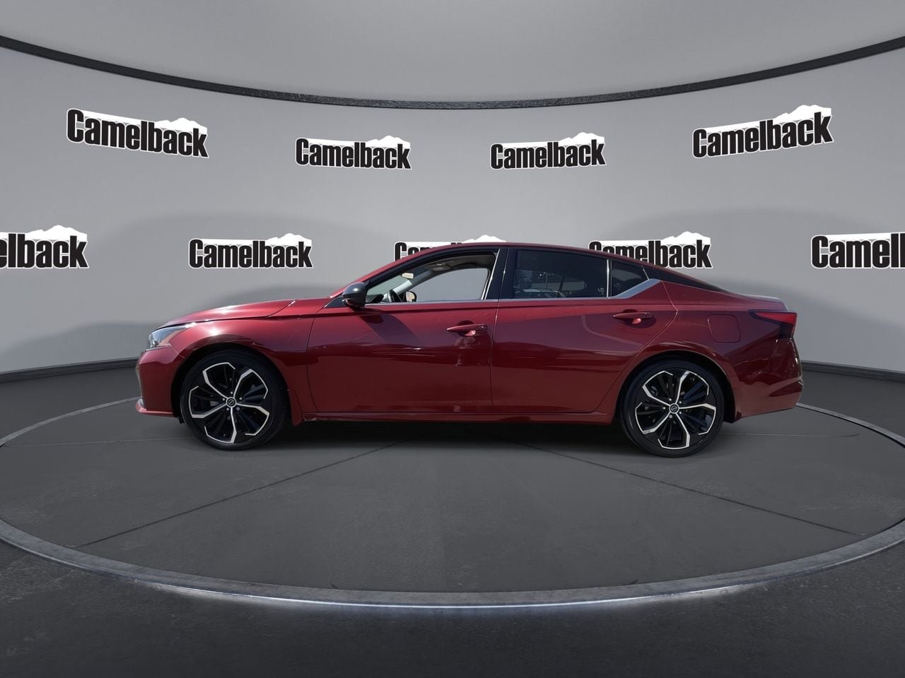Used 2023 Nissan Altima 2.5 SR FWD image 4