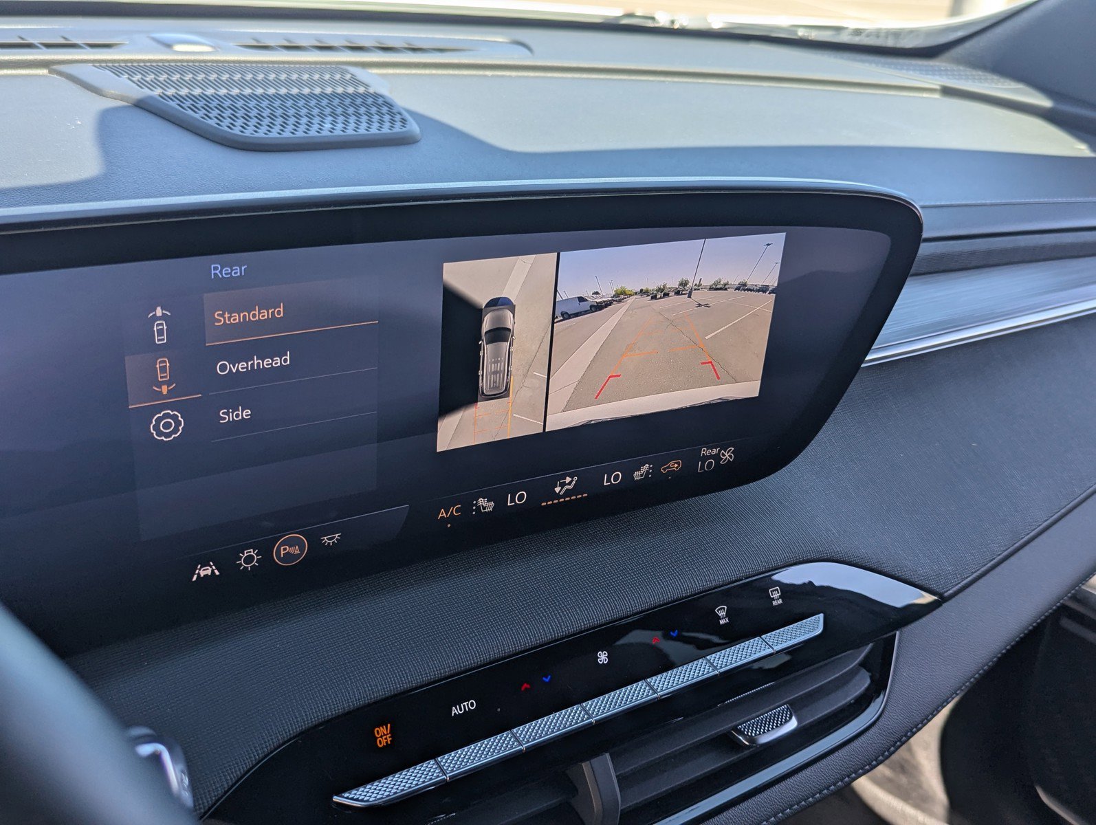 Certified 2025 Buick Enclave Preferred image 30