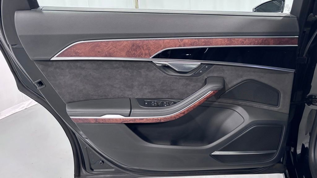 Used 2019 Audi A8 L 3.0T w/ Executive Package image 22