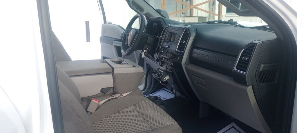 Used 2017 Ford F350 XLT w/ XLT Value Package image 12